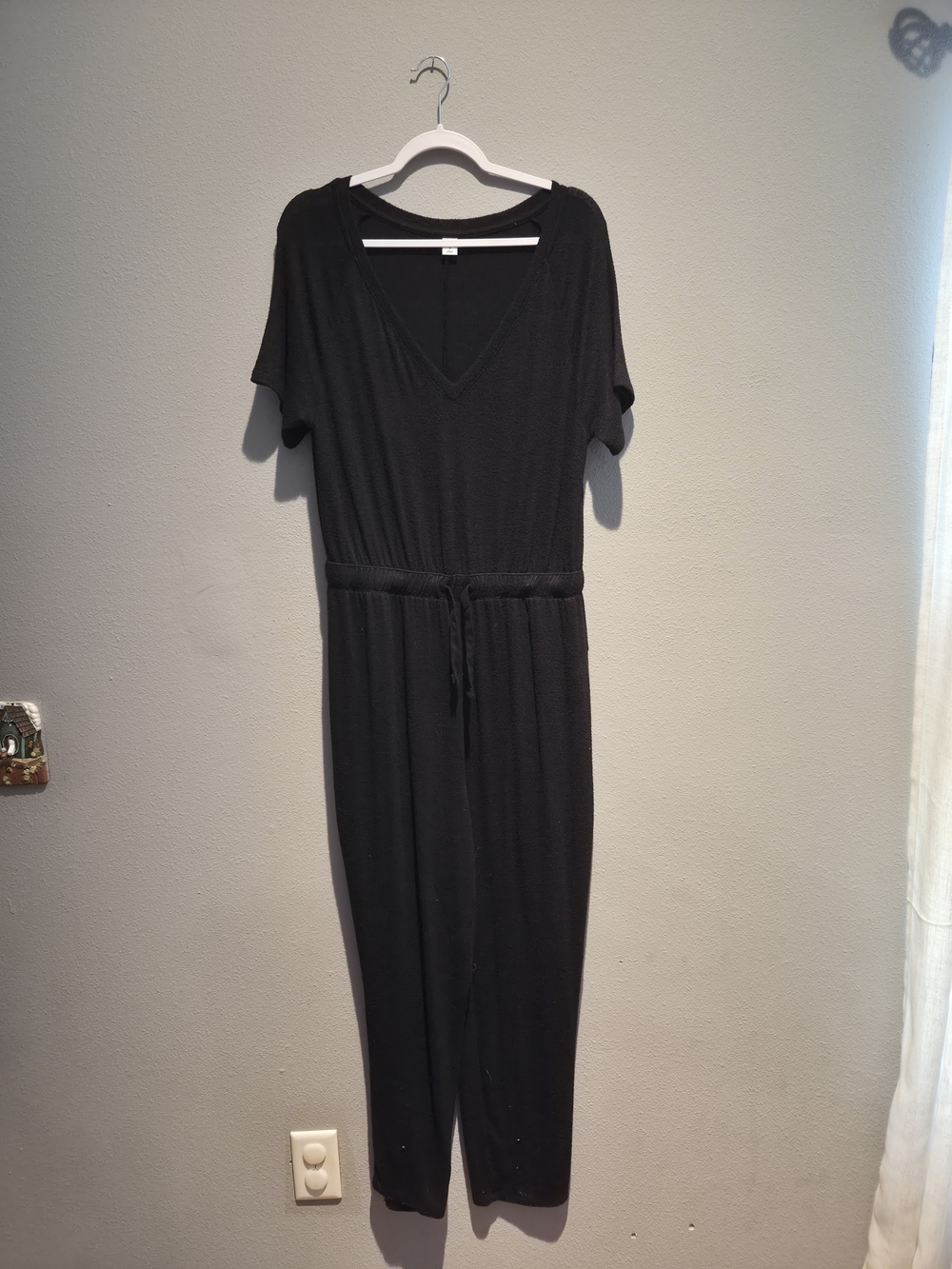 Old Navy Black V-Neck Long Sleeve Jumpsuit